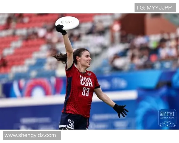 成都飞盘队在运动世界攀岩锦标赛中的逆袭之旅展现团队精神与拼搏力量